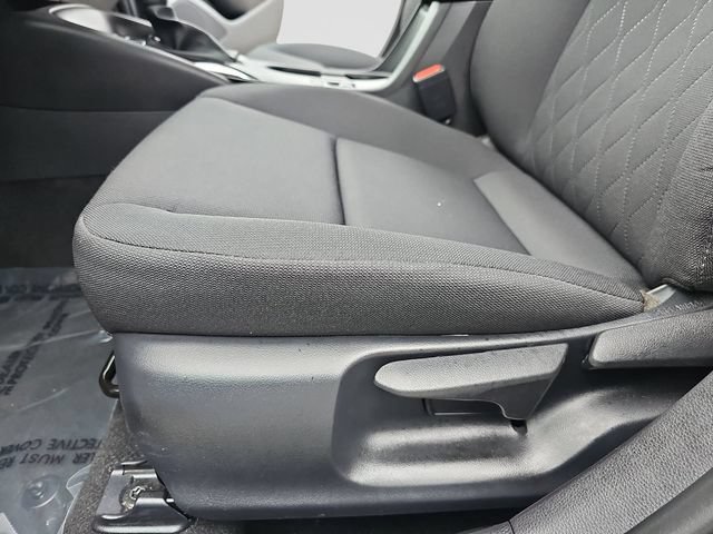 Used 2026 Toyota Corolla LE FWD image 25