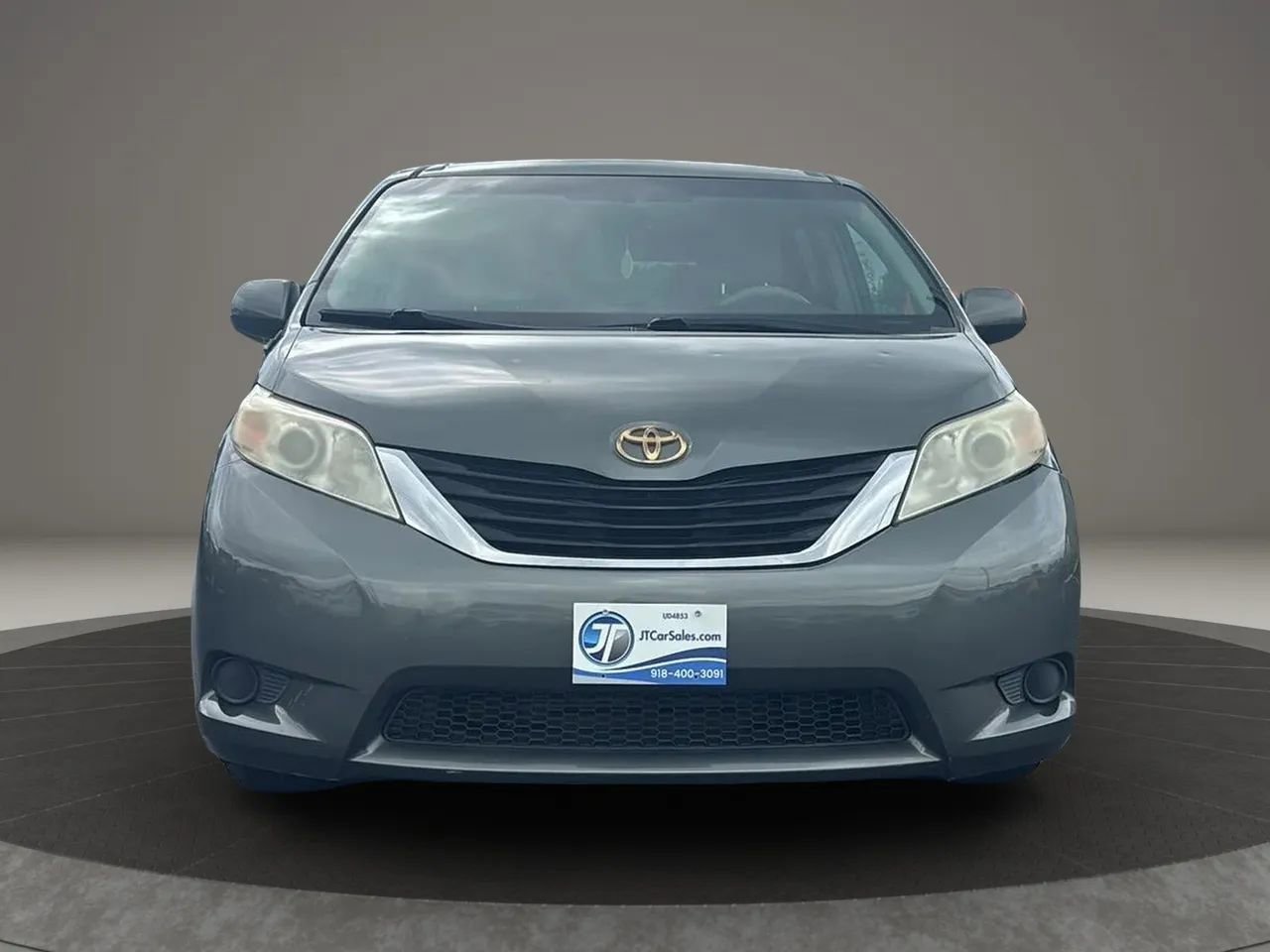 Used 2014 Toyota Sienna LE image 15