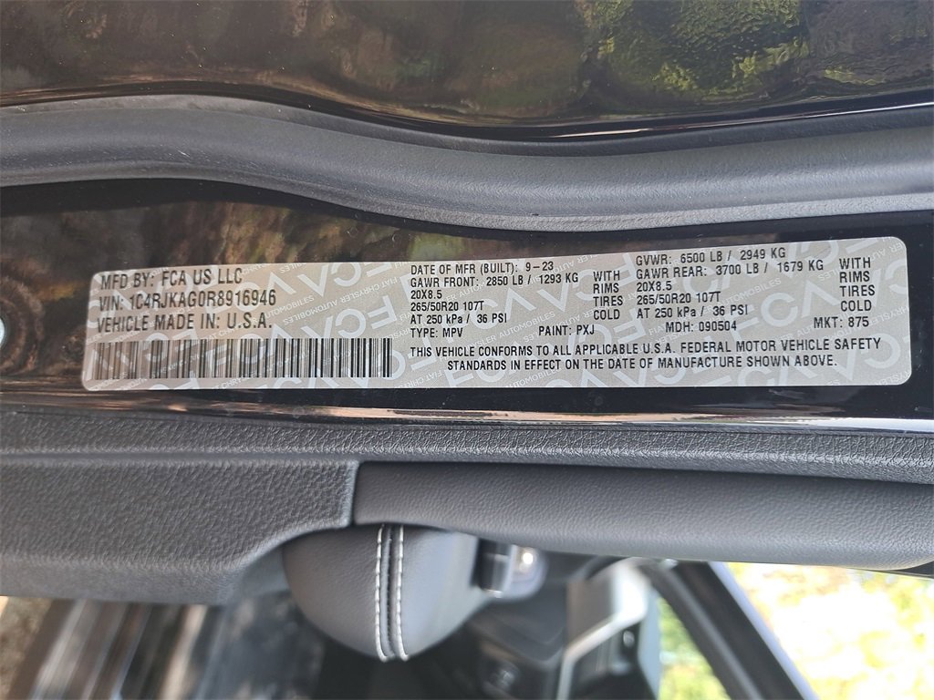 Used 2024 Jeep Grand Cherokee L Altitude image 38