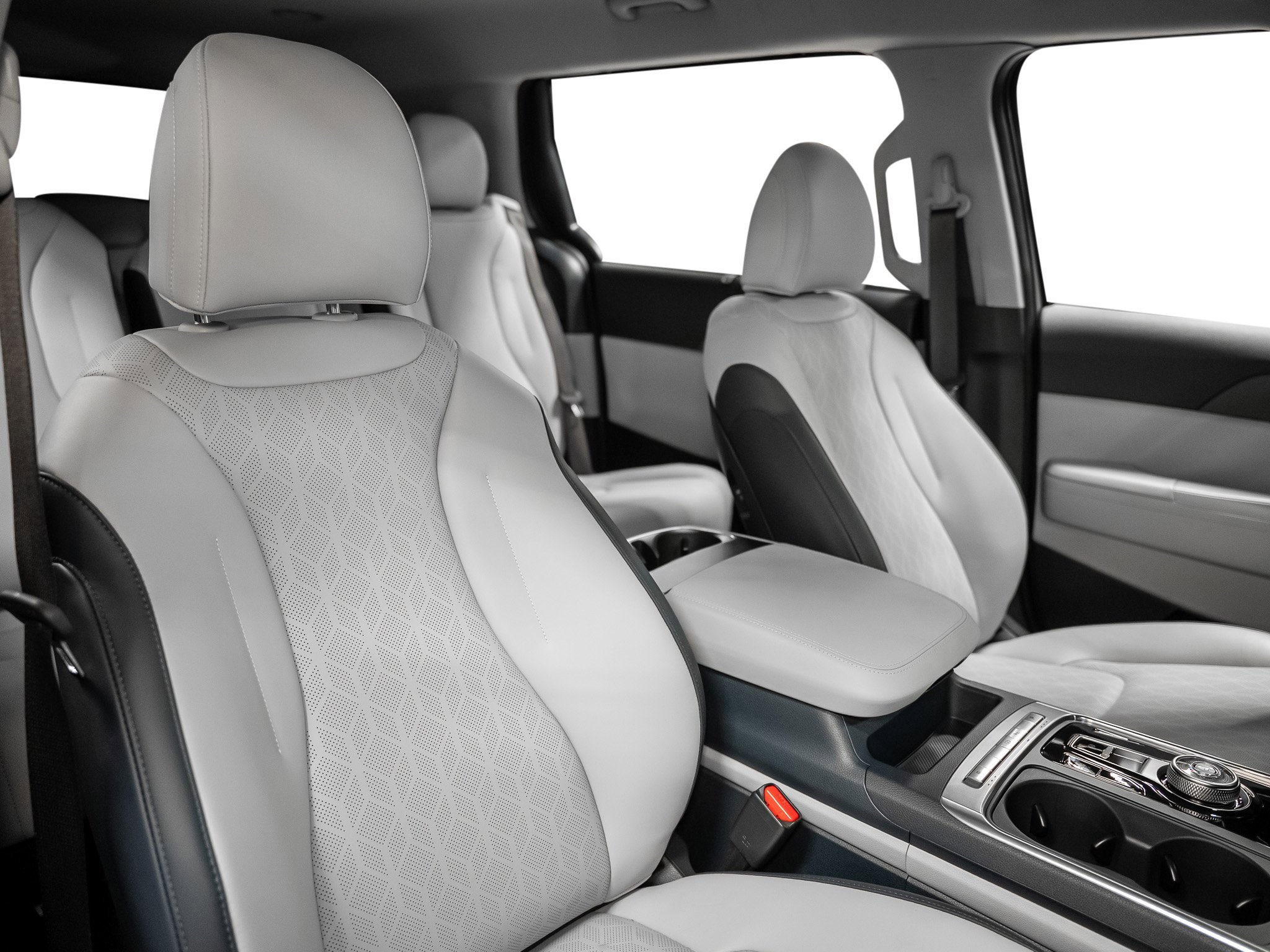 Used 2025 Kia Carnival EX image 33