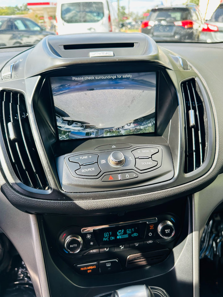 Used 2016 Ford Escape SE w/ SE Leather Comfort Package image 12