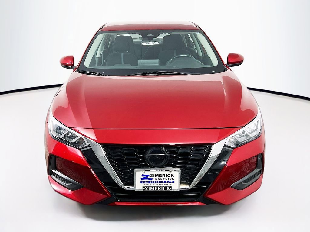 Used 2022 Nissan Sentra SV image 2