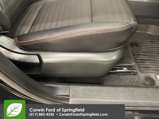 Used 2025 Nissan Rogue SV image 11