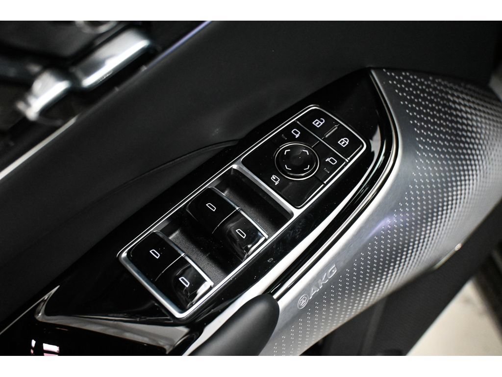 New 2026 Cadillac Lyriq V w/ Exterior Carbon Fiber Package AWD/4WD image 18