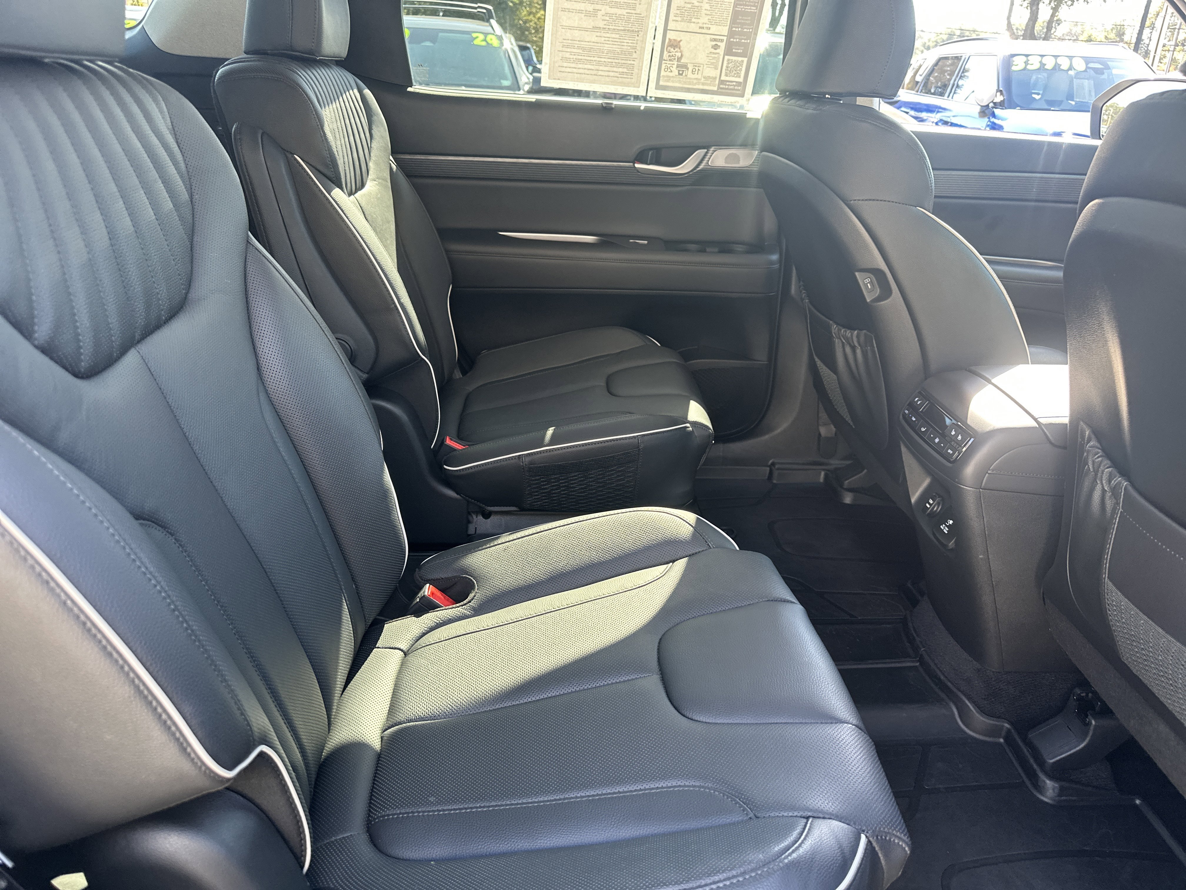 Used 2025 Hyundai Palisade Limited image 14