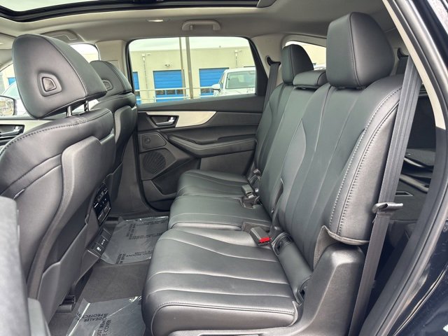 Used 2025 Acura MDX SH-AWD image 24