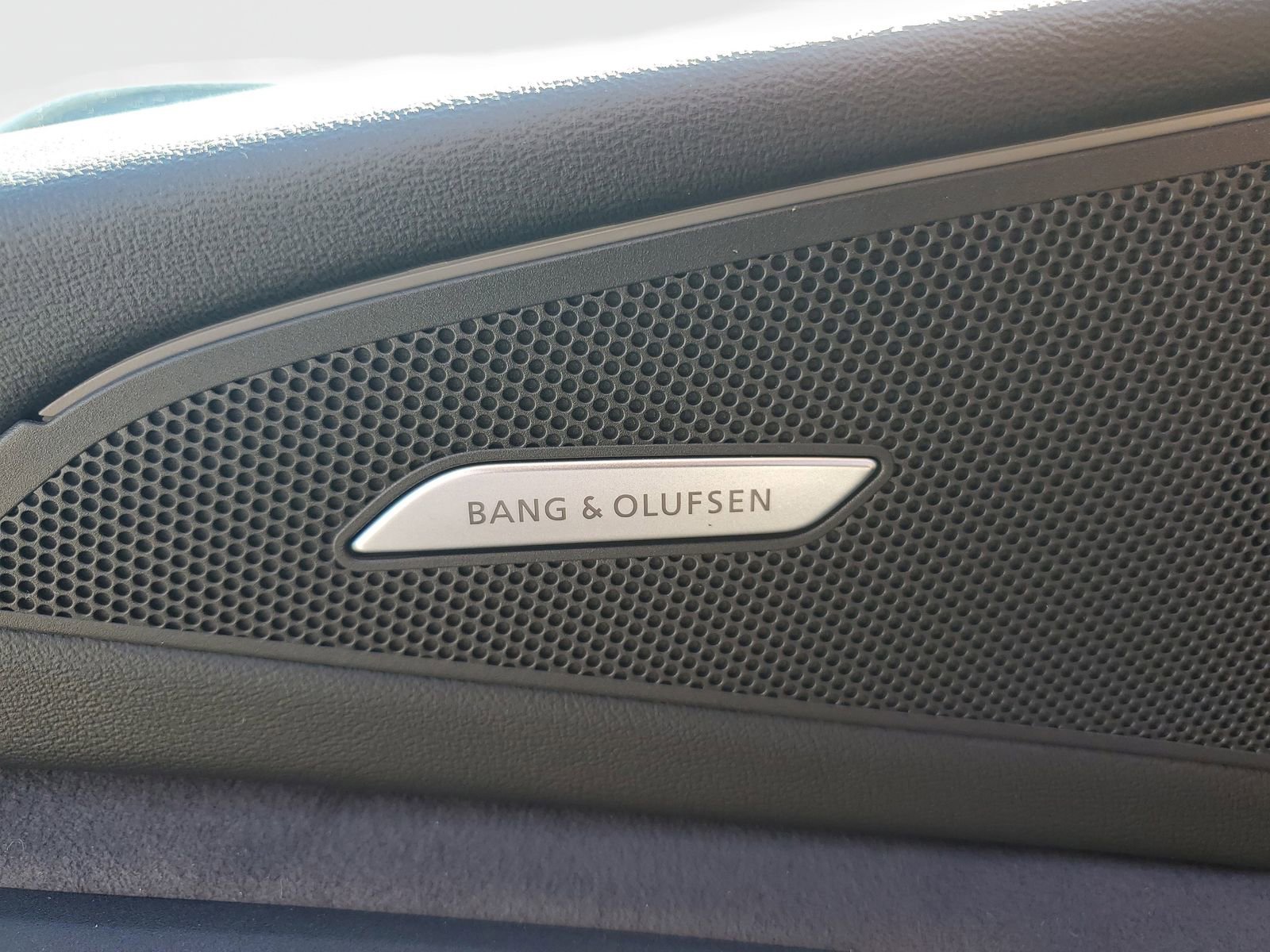 New 2025 Audi SQ6 e-tron Premium Plus image 22