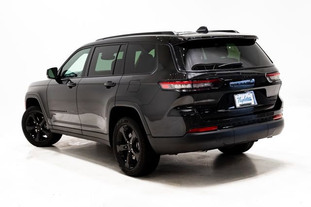 Used 2024 Jeep Grand Cherokee L Limited w/ Black Appearance Package image 31