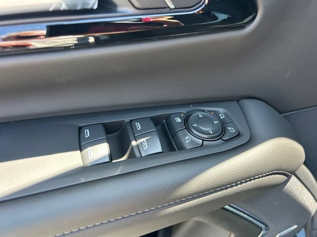 New 2026 Chevrolet Tahoe Z71 w/ Comfort Package AWD/4WD image 13