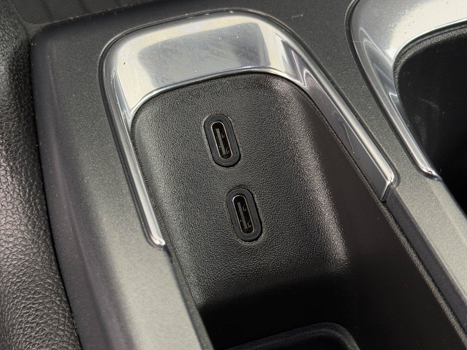 Certified 2025 Chevrolet Equinox EV LT FWD image 28