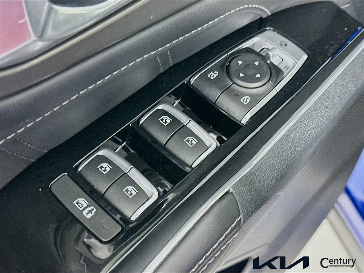 Certified 2023 Kia Sorento SX AWD/4WD image 18