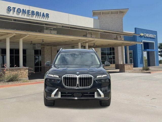 Used 2025 BMW X7 xDrive40i w/ Premium Package AWD/4WD image 9