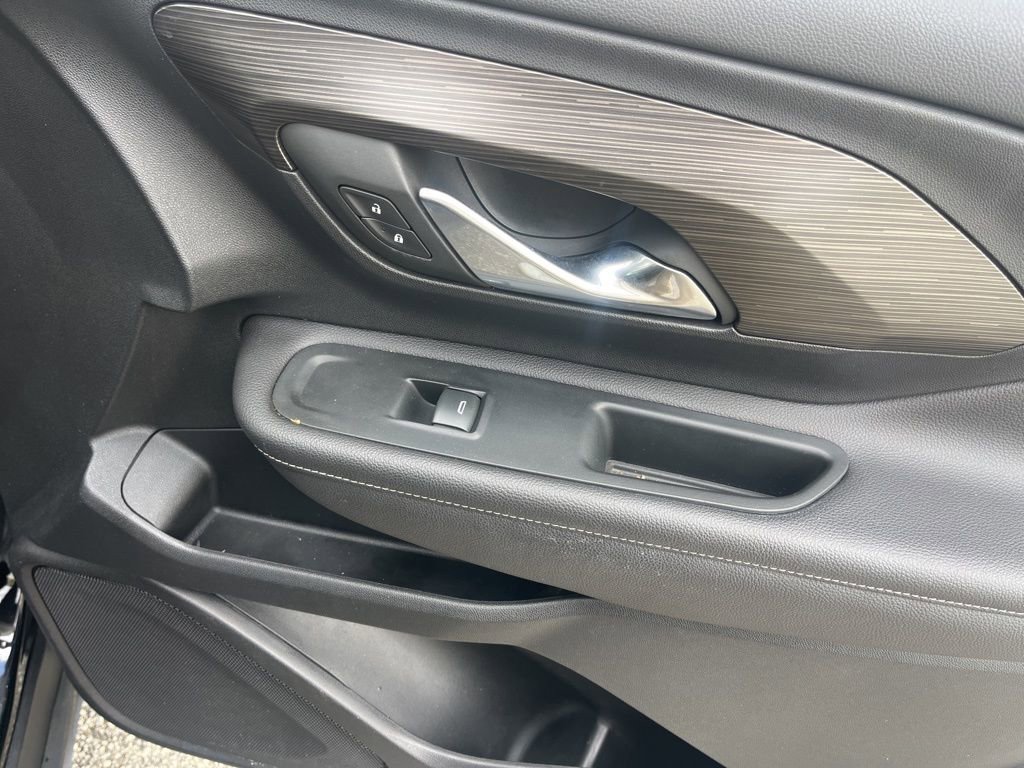 Used 2022 GMC Terrain SLT image 20