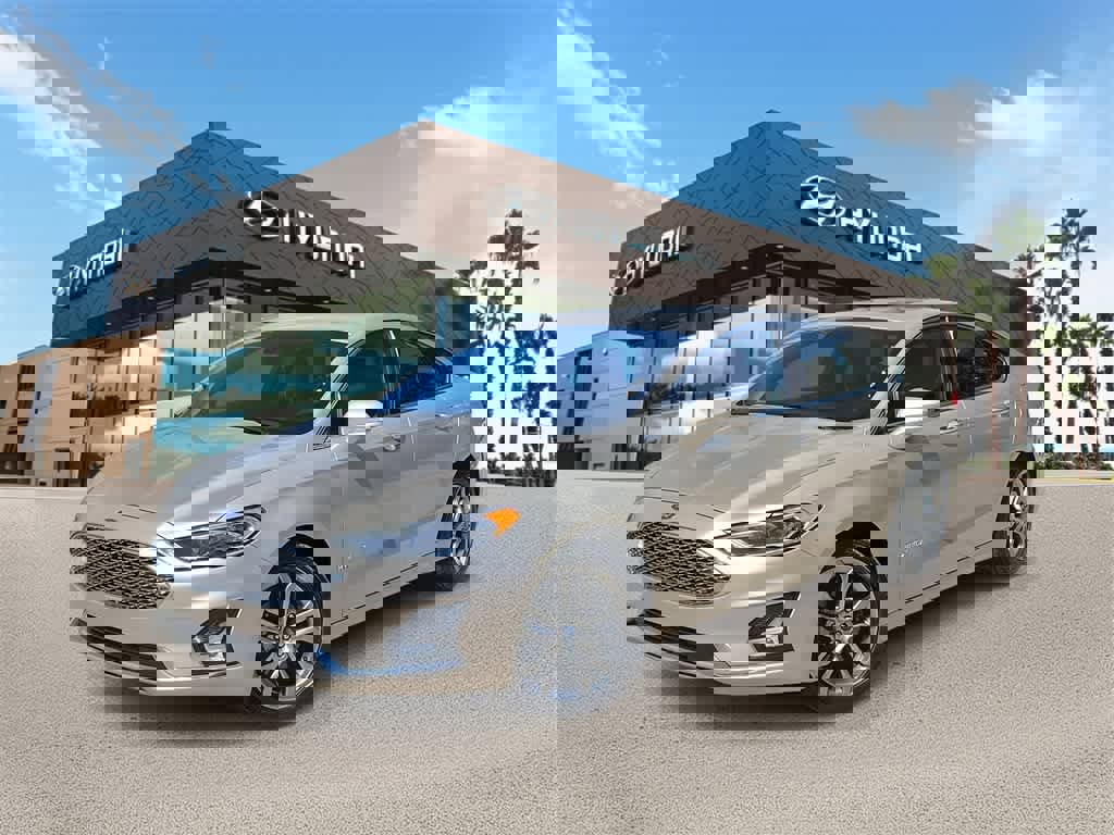 Used 2019 Ford Fusion Titanium image 1