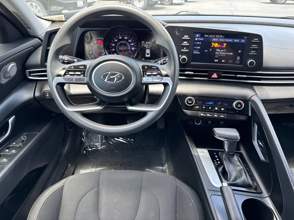 Used 2023 Hyundai Elantra SEL FWD image 20