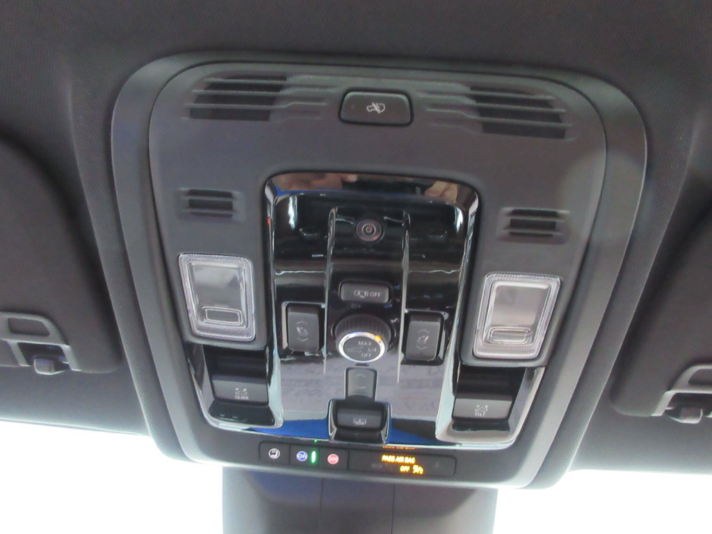 New 2027 Chevrolet Suburban High Country AWD/4WD image 37