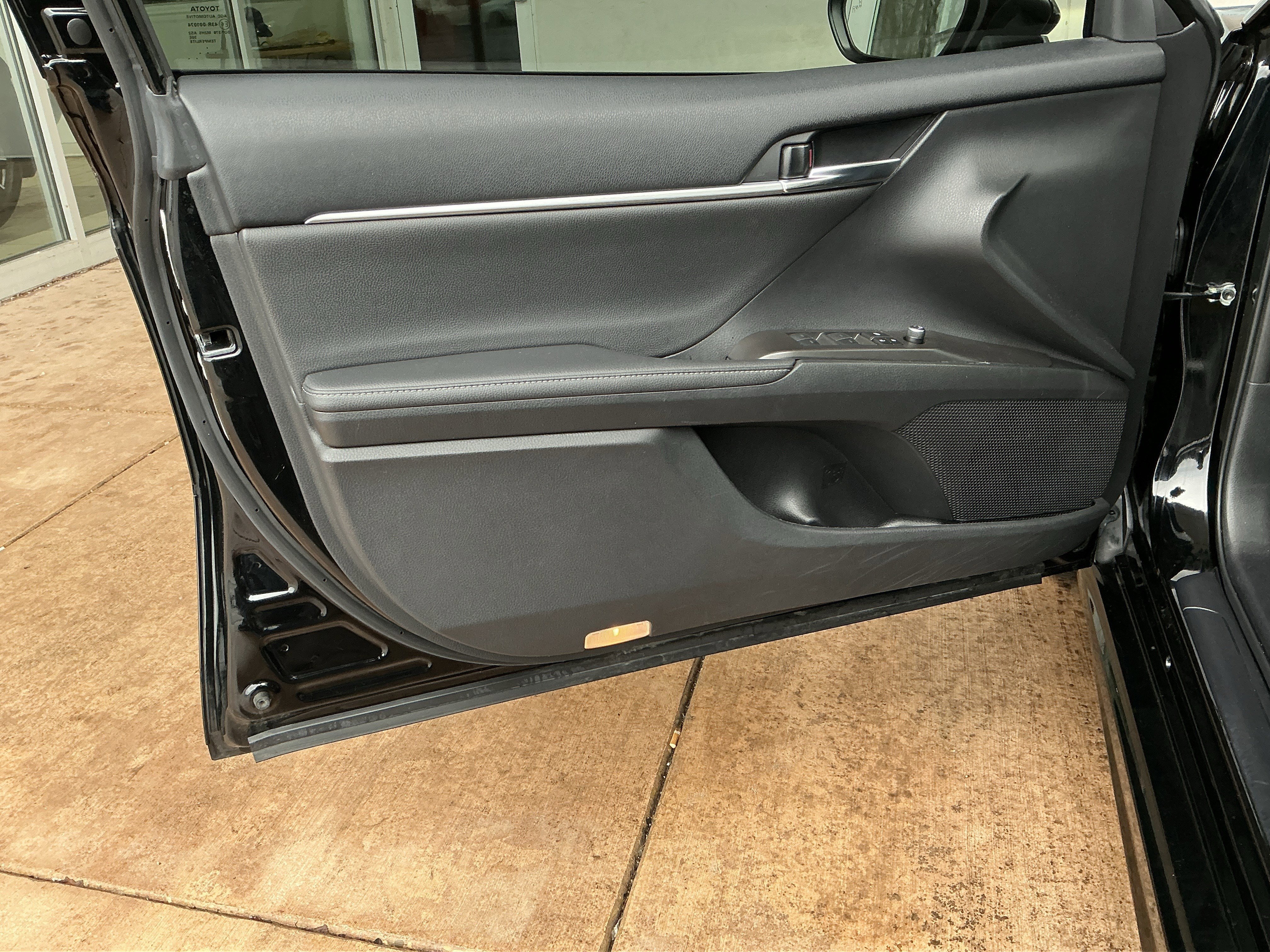 Used 2023 Toyota Camry XSE image 14