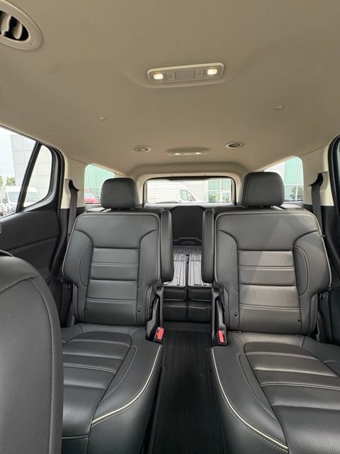 Used 2023 GMC Acadia Denali AWD/4WD image 19