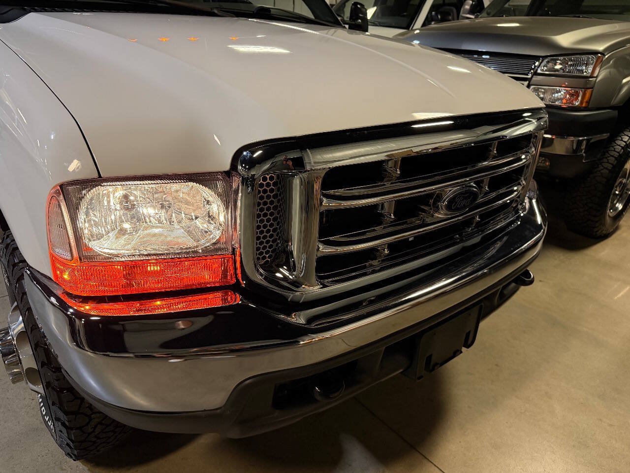 Used 1999 Ford F350 4x4 Regular Cab DRW Super Duty image 29