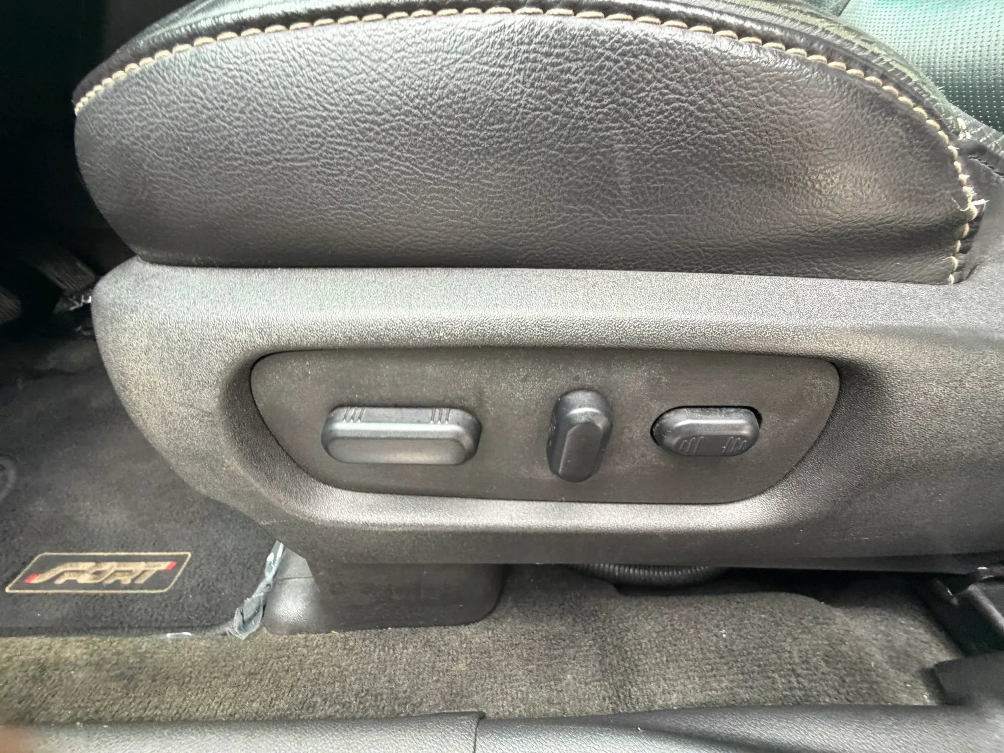 Used 2013 Ford Explorer Sport AWD/4WD image 16