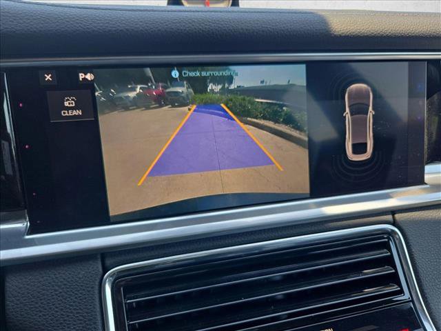 Used 2019 Porsche Panamera RWD image 14