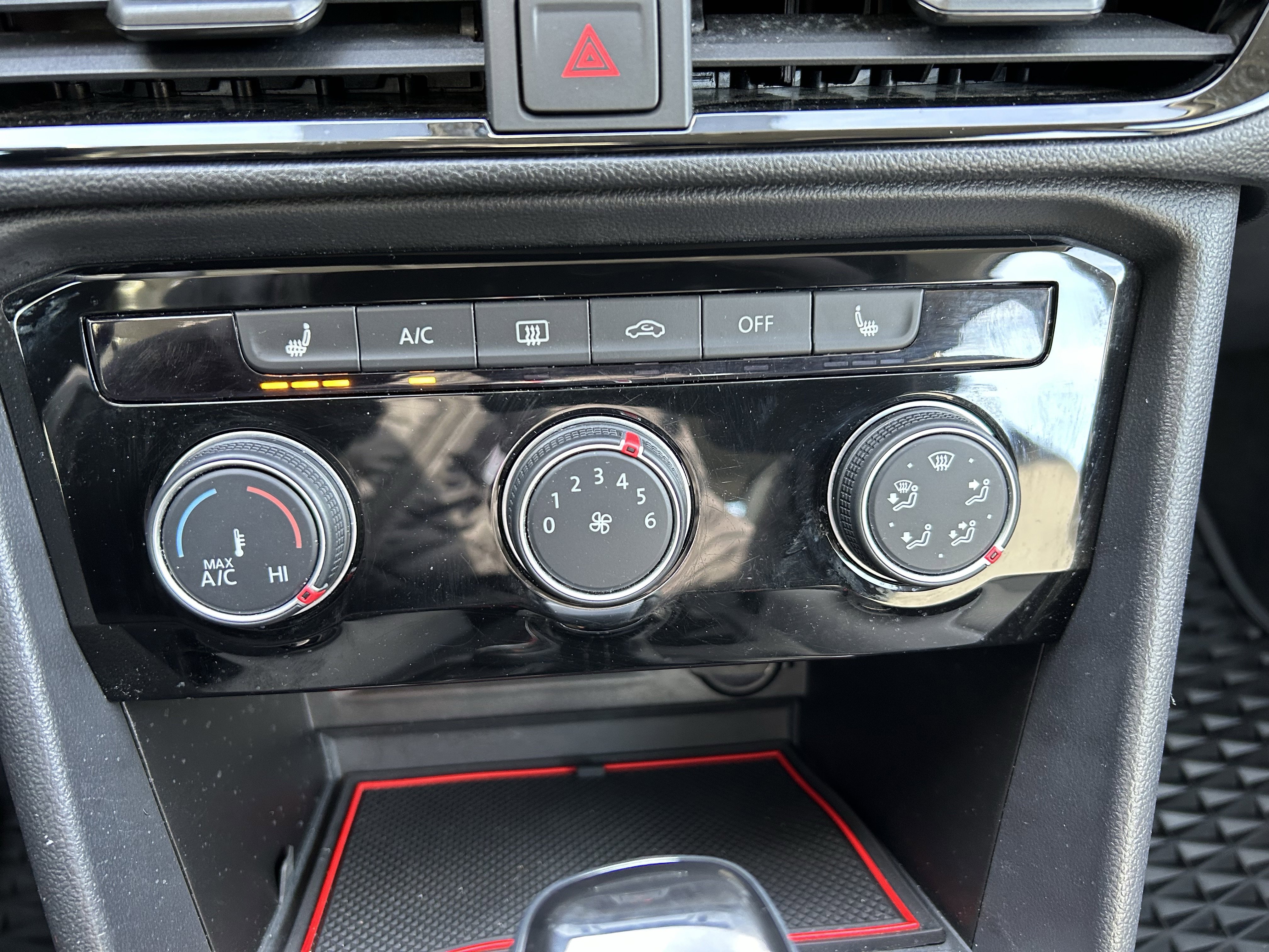 Certified 2024 Volkswagen Taos S image 15