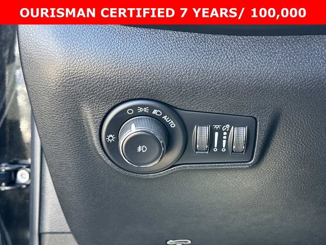 Used 2022 Jeep Compass Limited image 27