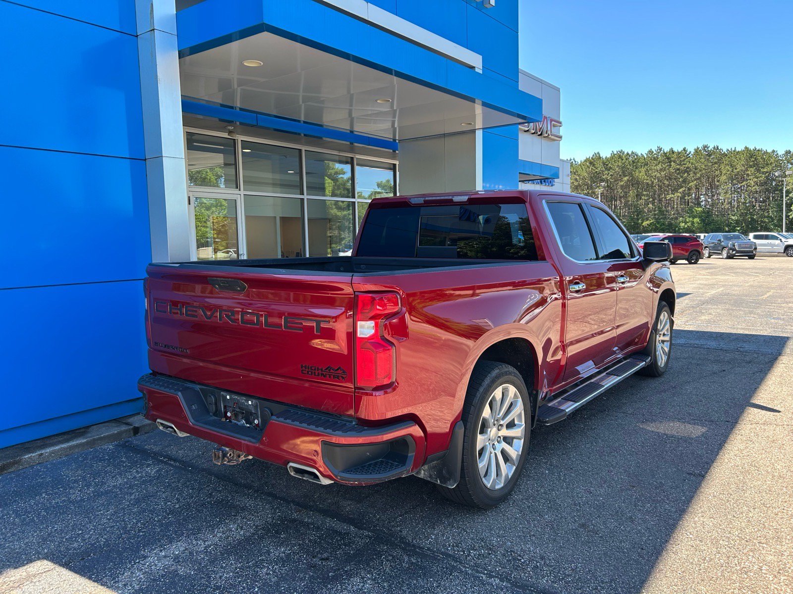 Used 2022 Chevrolet Silverado 1500 High Country w/ LPO, Dark Essentials Package AWD/4WD image 5