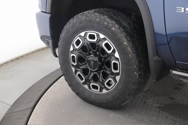 Used 2021 Chevrolet Silverado 3500 High Country image 13