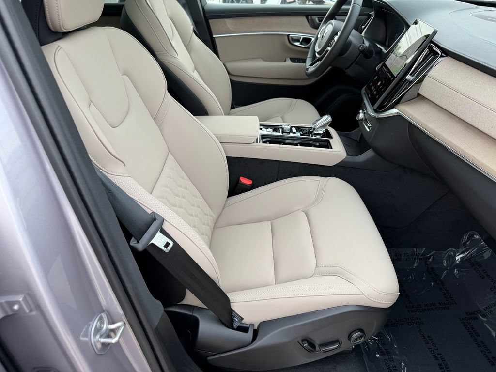 New 2026 Volvo XC90 B6 Plus AWD/4WD image 9