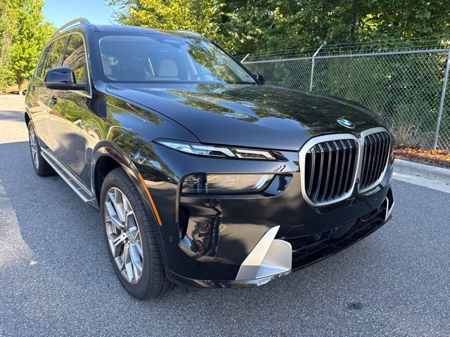Certified 2026 BMW X7 xDrive40i w/ Executive Package AWD/4WD image 11