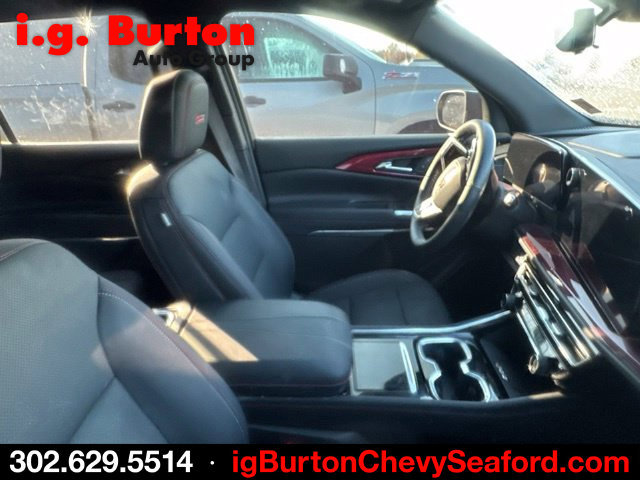 Used 2026 Chevrolet Traverse Z71 w/ Driver Confidence Package AWD/4WD image 7