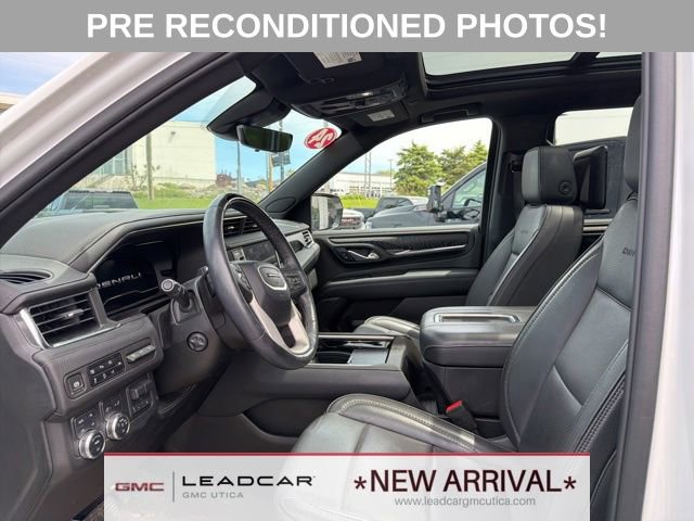 Used 2024 GMC Yukon XL Denali w/ Denali Reserve Package AWD/4WD image 28