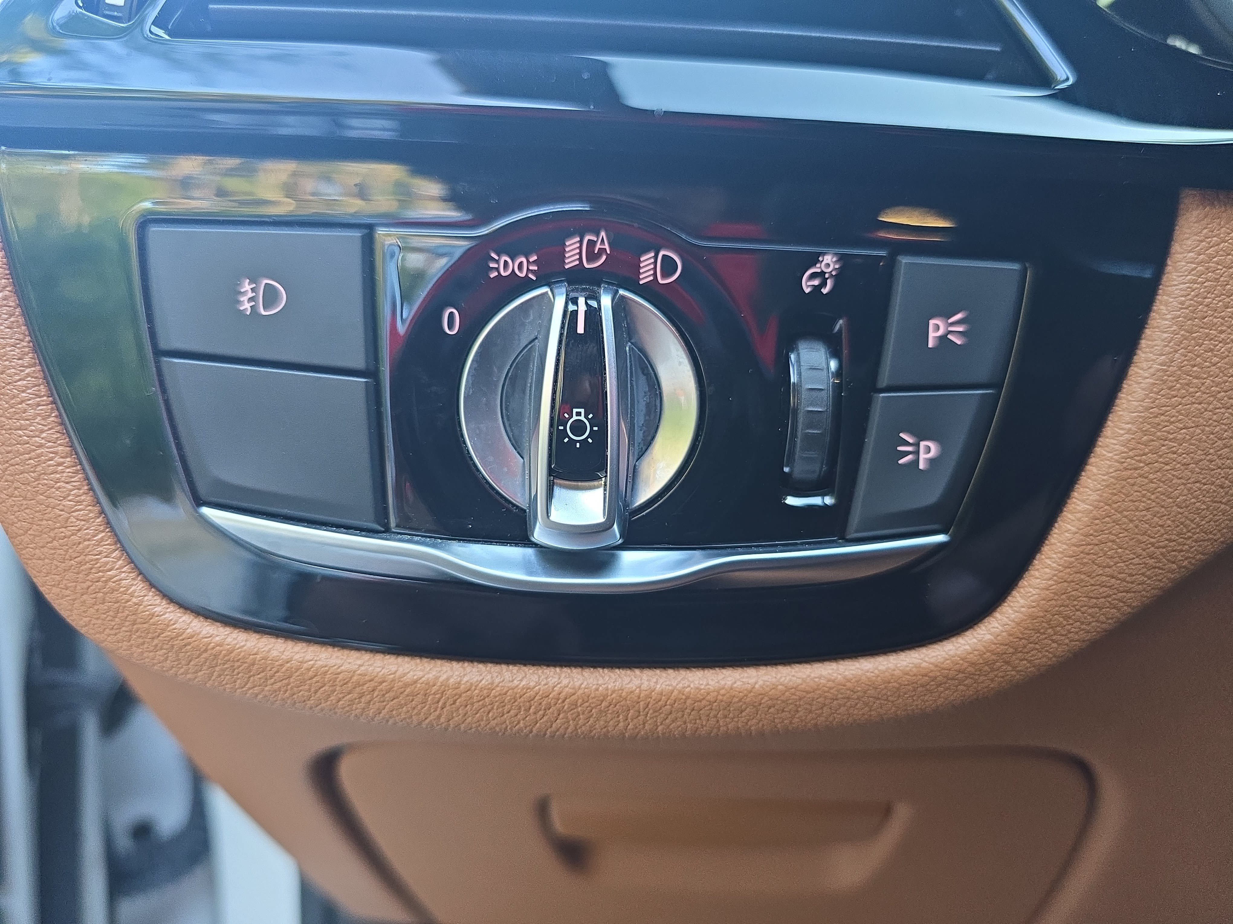 Used 2018 BMW 540i RWD image 22
