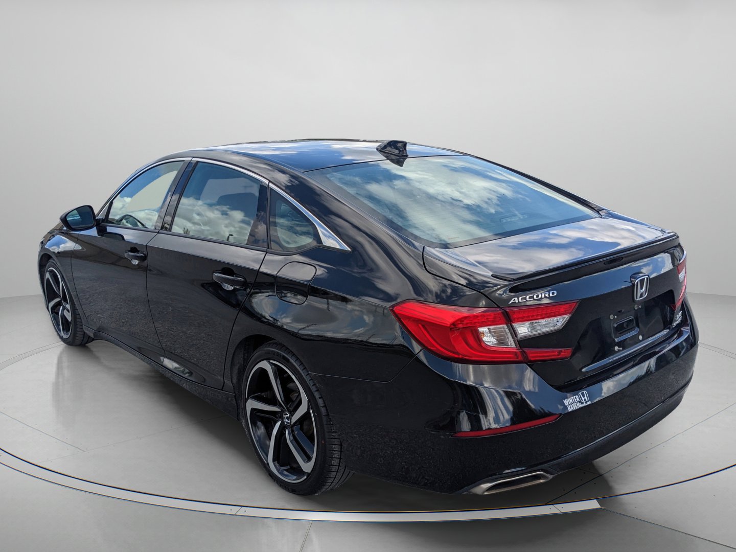 Used 2021 Honda Accord Sport image 6