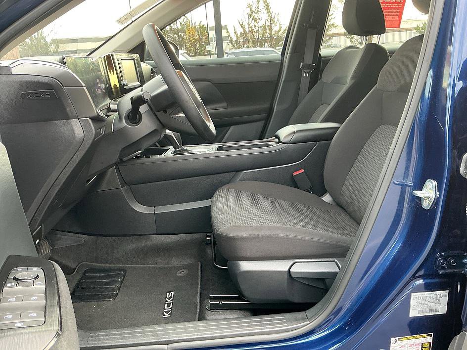 Certified 2025 Nissan Kicks S image 12