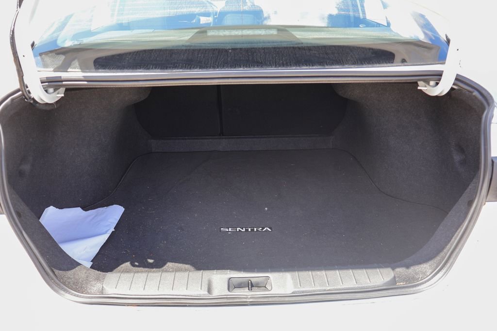 Certified 2025 Nissan Sentra SV image 24