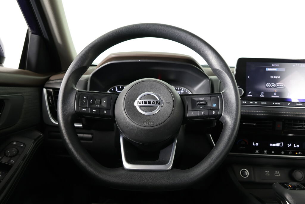 Used 2021 Nissan Rogue SV image 28