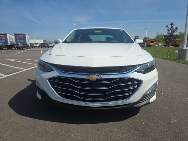 Used 2020 Chevrolet Malibu LT FWD image 3