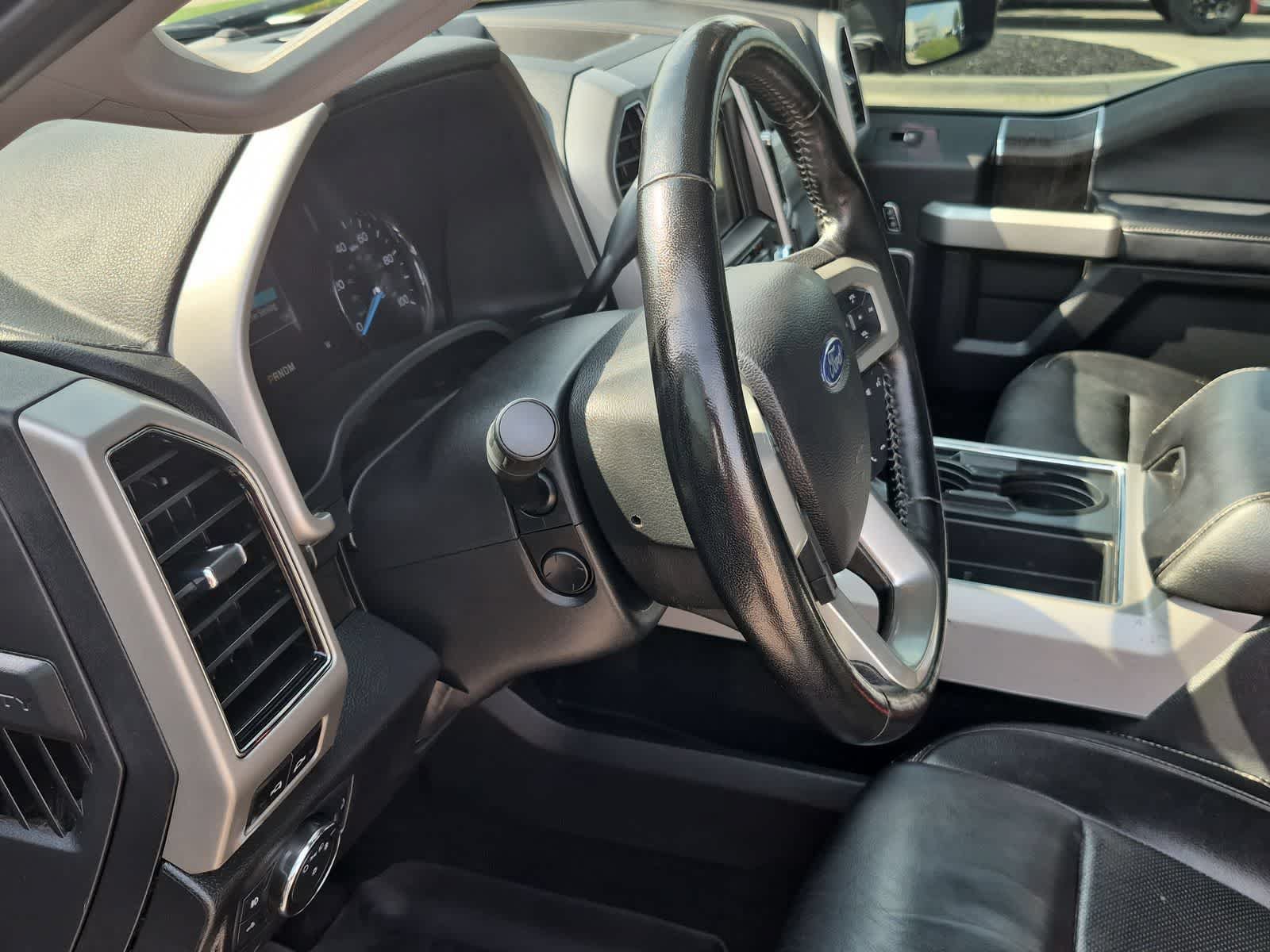 Used 2021 Ford F350 Lariat w/ Lariat Ultimate Package AWD/4WD image 10