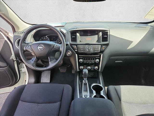 Used 2017 Nissan Pathfinder SV AWD/4WD image 14