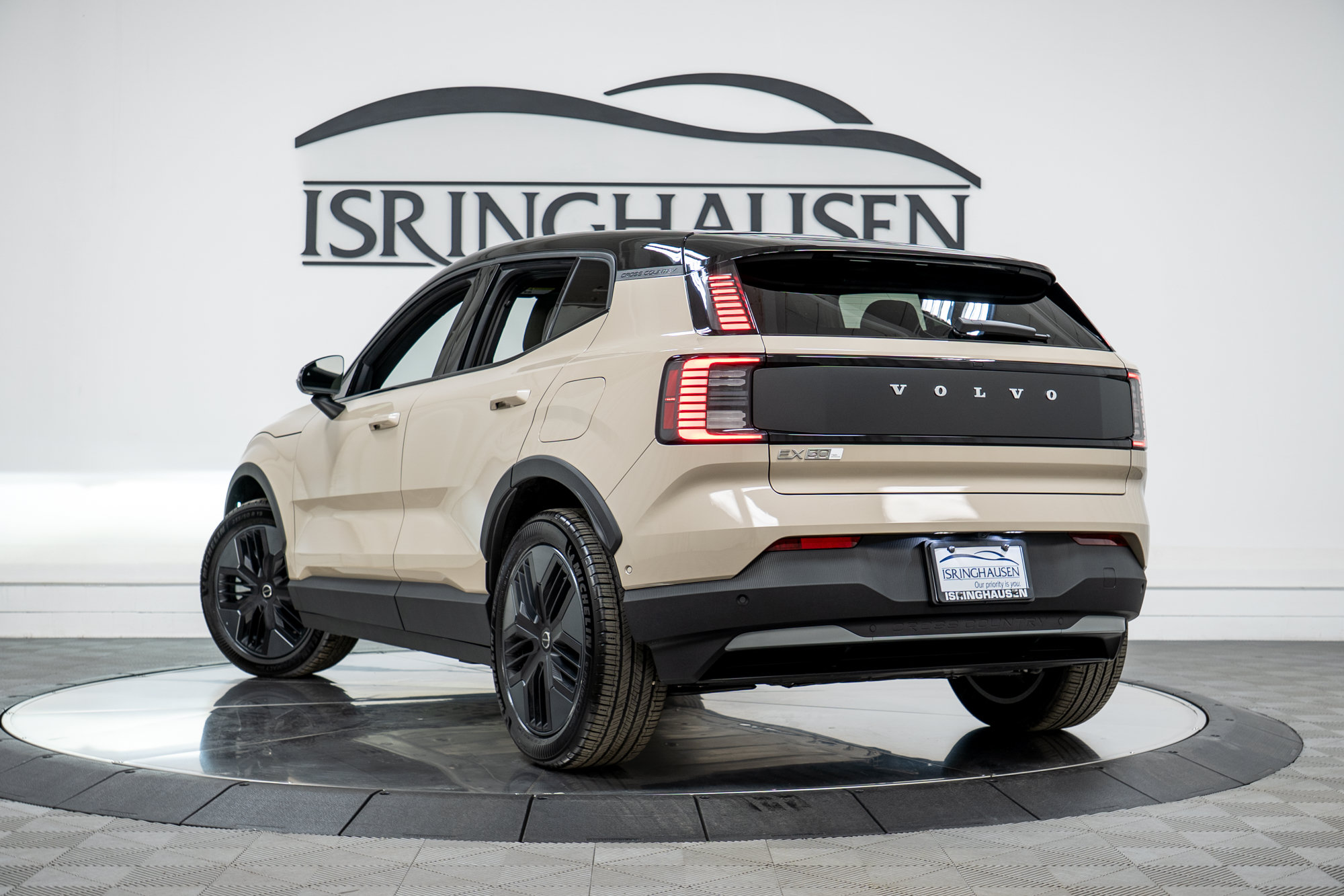 New 2026 Volvo EX30 Cross Country Ultra w/ Protection Package Premier AWD/4WD image 35