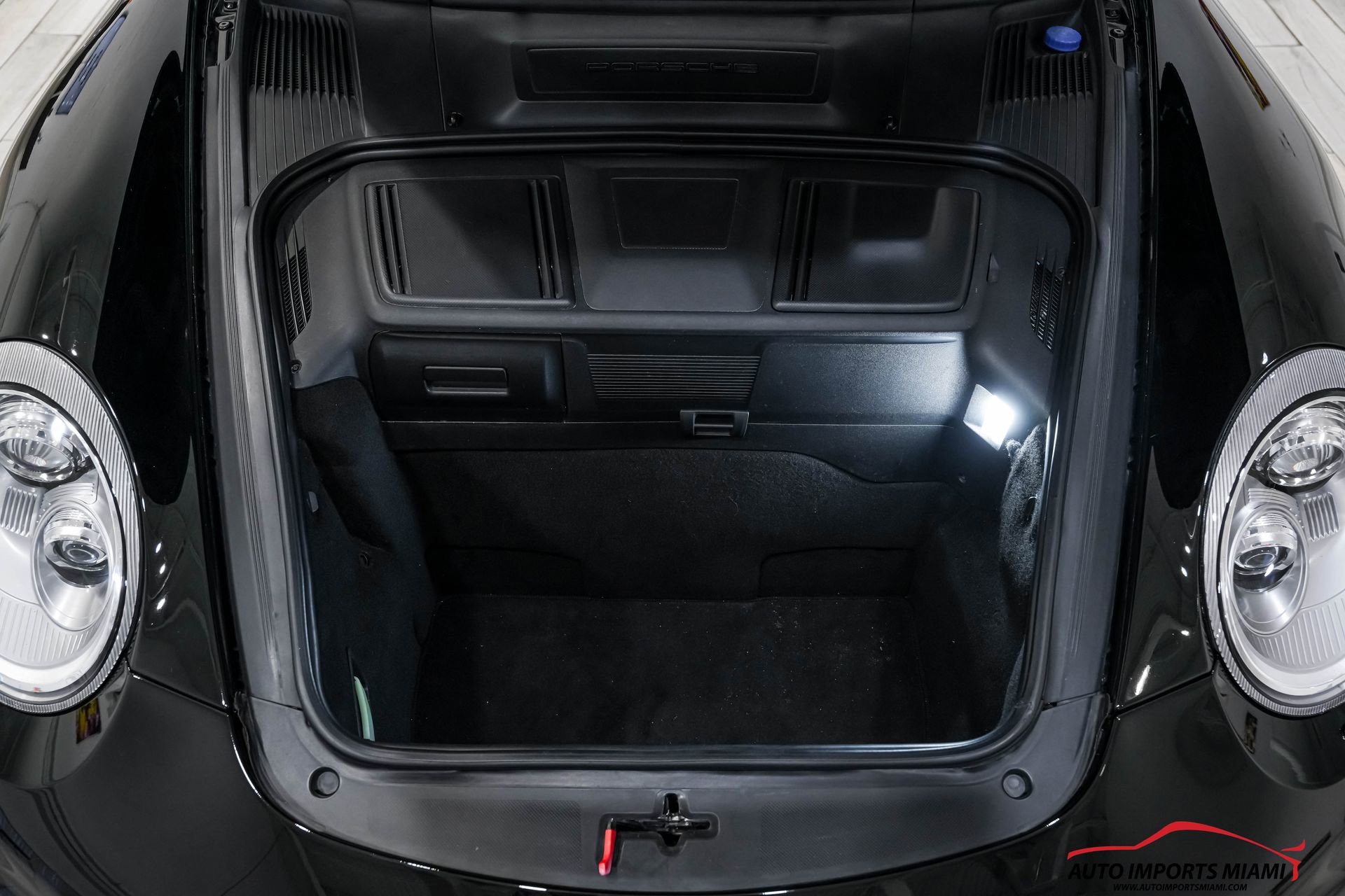 Used 2012 Porsche 911 Turbo S image 34