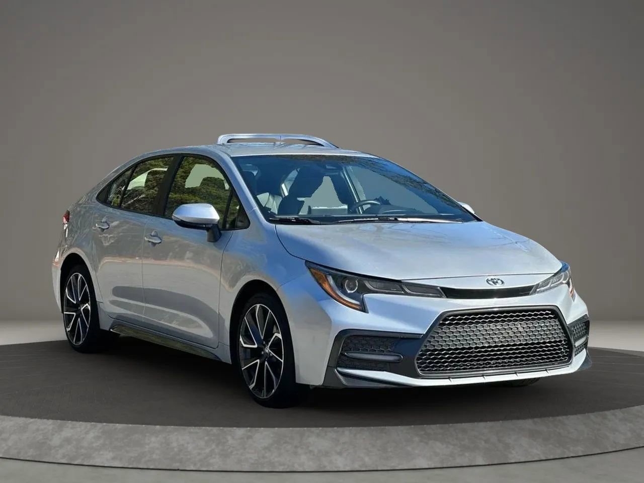 Used 2020 Toyota Corolla SE image 3