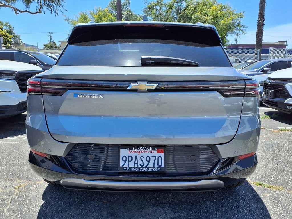 Certified 2024 Chevrolet Equinox EV LT FWD image 11