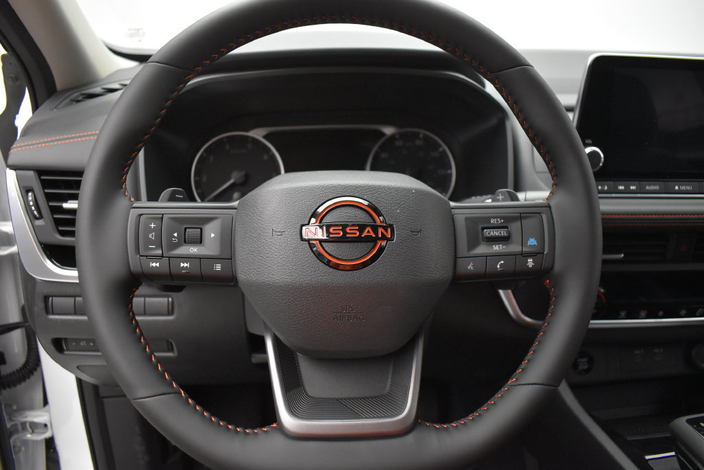 New 2026 Nissan Rogue SV AWD/4WD image 15