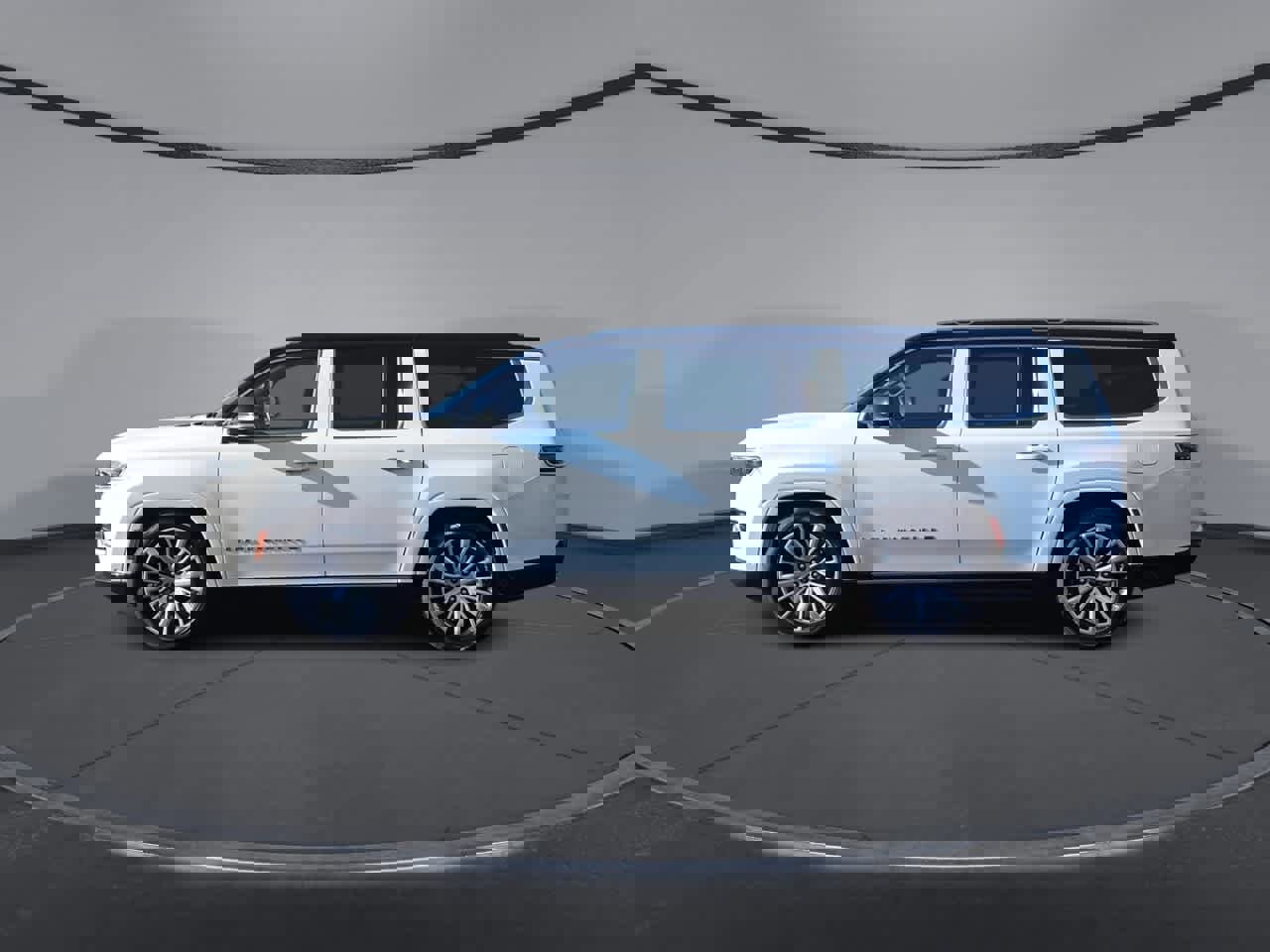 Used 2024 Jeep Grand Wagoneer L Series III image 5