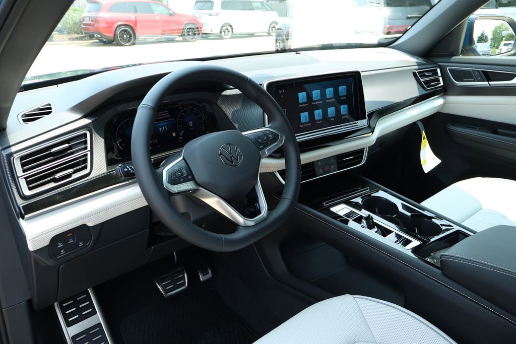 Used 2025 Volkswagen Atlas Cross Sport SEL Premium R-Line image 13