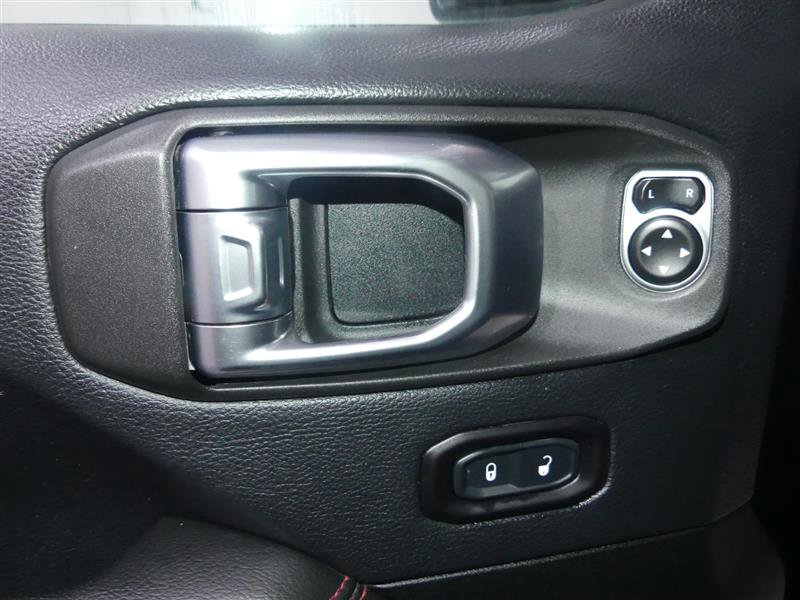 Used 2018 Jeep Wrangler Unlimited Rubicon w/ Dual Top Group image 19