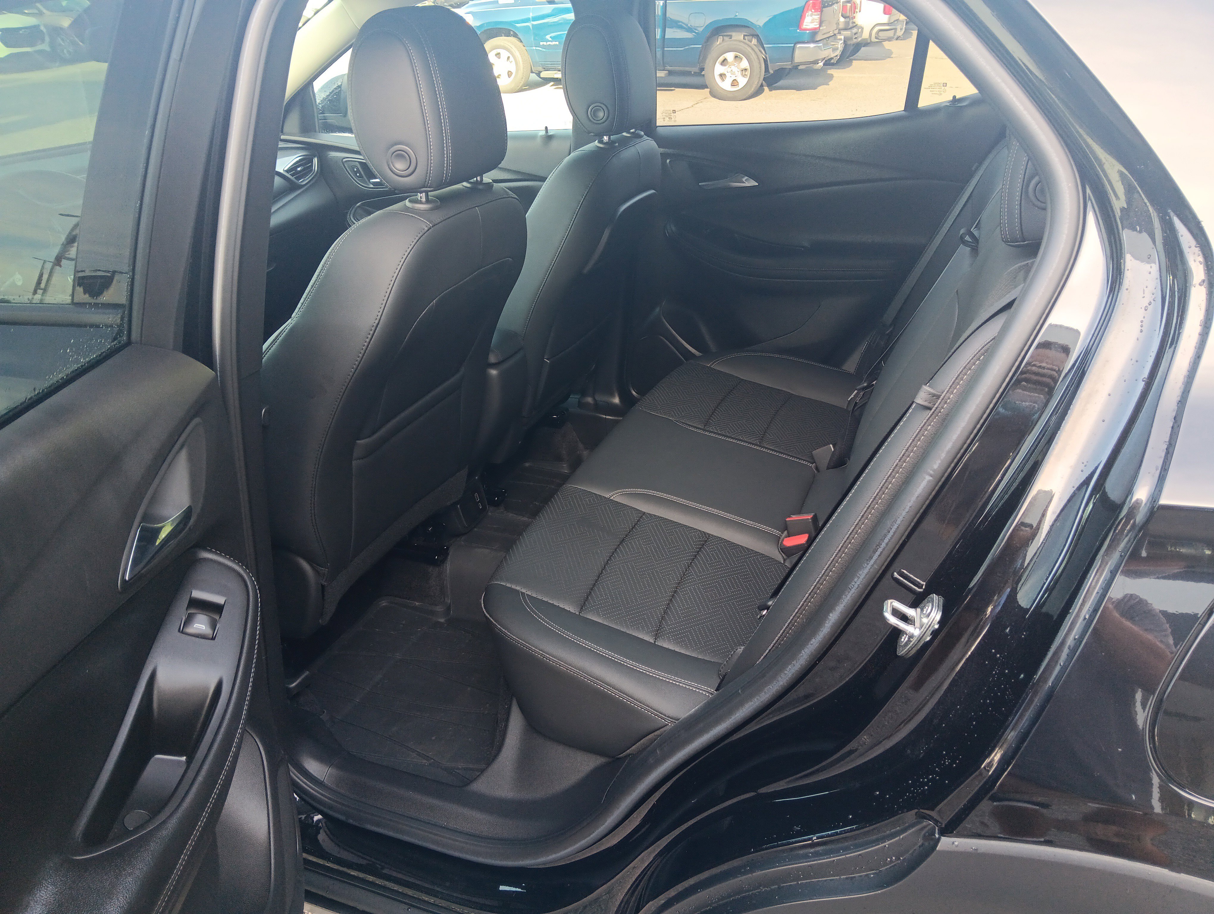 Used 2023 Buick Encore GX Essence w/ Experience Buick Package AWD/4WD image 16